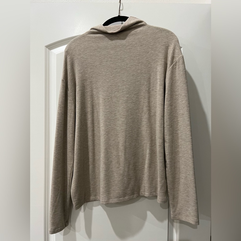 Wilfred Free Tan Turtleneck size small